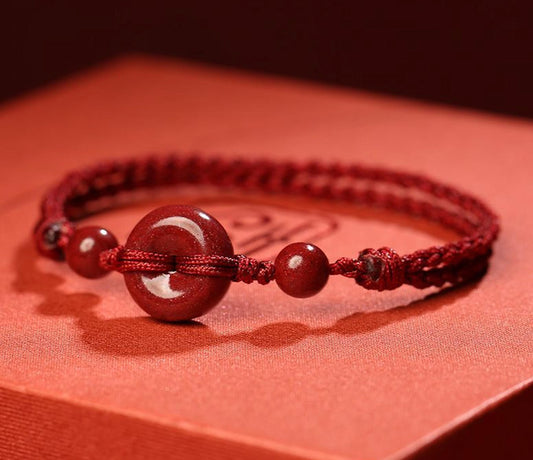 tibetan-red-string-lucky-charm-bracelet